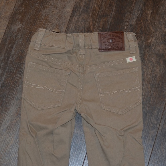 Lucky Kaki Capri Pants - Picture 5 of 6